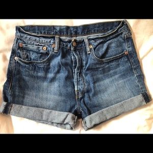 Levi’s 510 CT blue Jean shorts size 32 waist